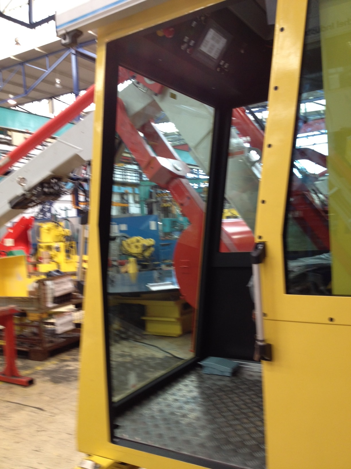AMX 20 cabin door view