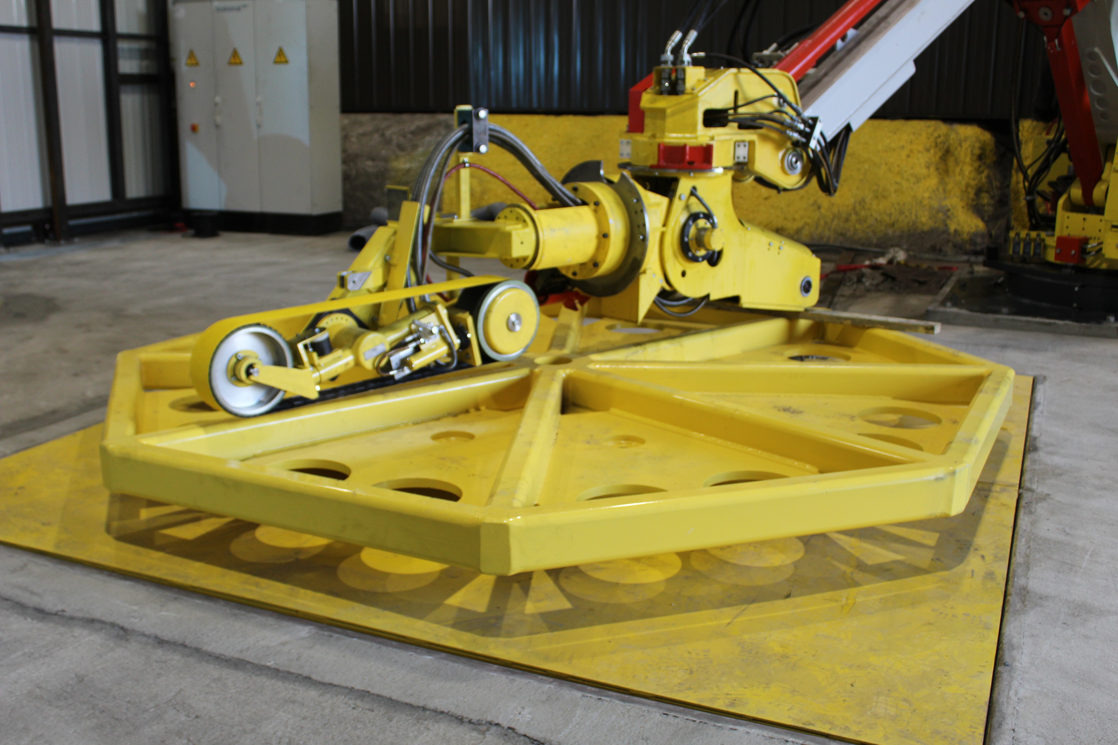 ANDROMAT® Belt Grinder photo 2
